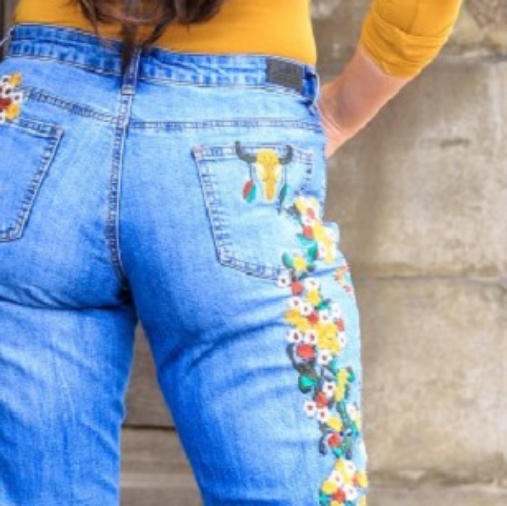 Best in Jeans❣️L&B Embroidered Jeans - Picture 6 of 7